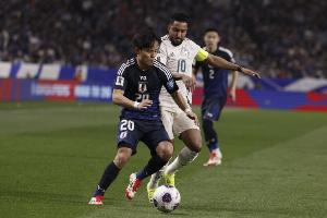 本田圭佑:我很担心久保建英的伤势,若他缺阵伊东纯也将首发