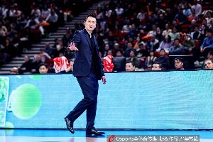 对下赛季有怎样的期待?卢伟:顺其自然 我们还有很大提升空间
